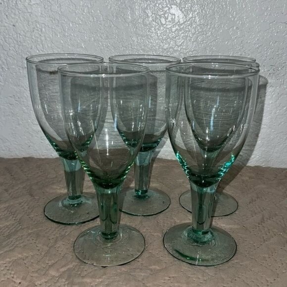 Set Of 5 Vintage Green Glass Goblets 6.5" Tall - Picture 1 of 7